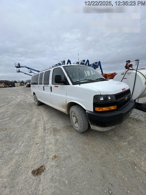 2025 CHEVROLET Express Van - Rental