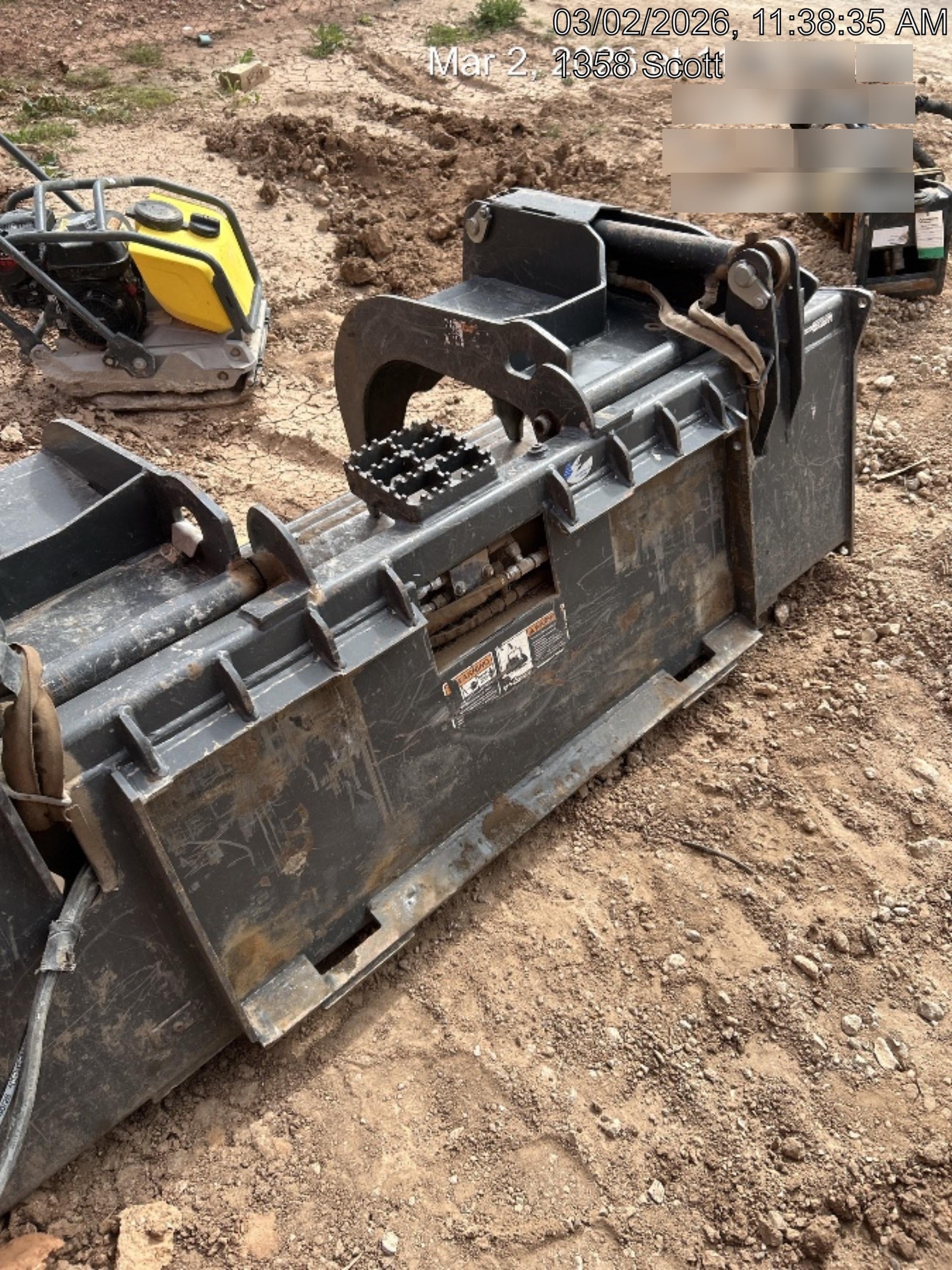 2019 PALADIN 76" Scrap Grapple Bucket - Paladin