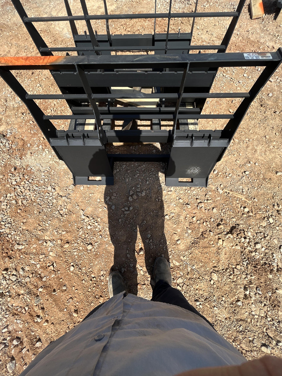 2026 ARROW MATERIAL HANDLING 72" Pallet Forks - Arrow