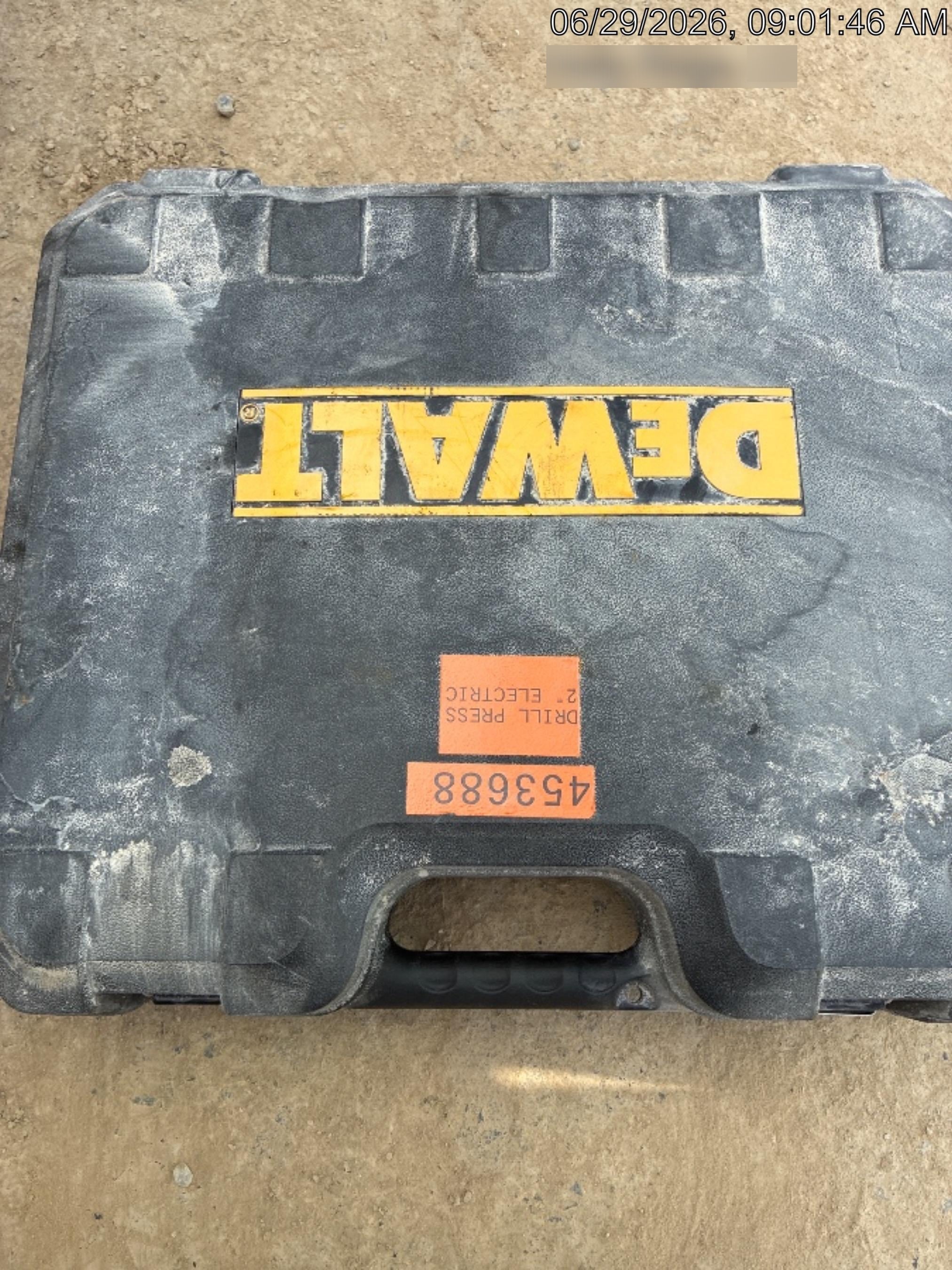 2022 DEWALT DWE1622K
