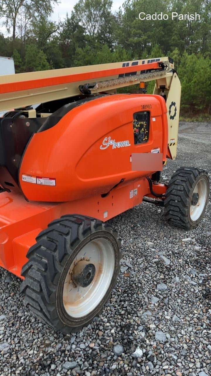 2023 JLG 600AJ