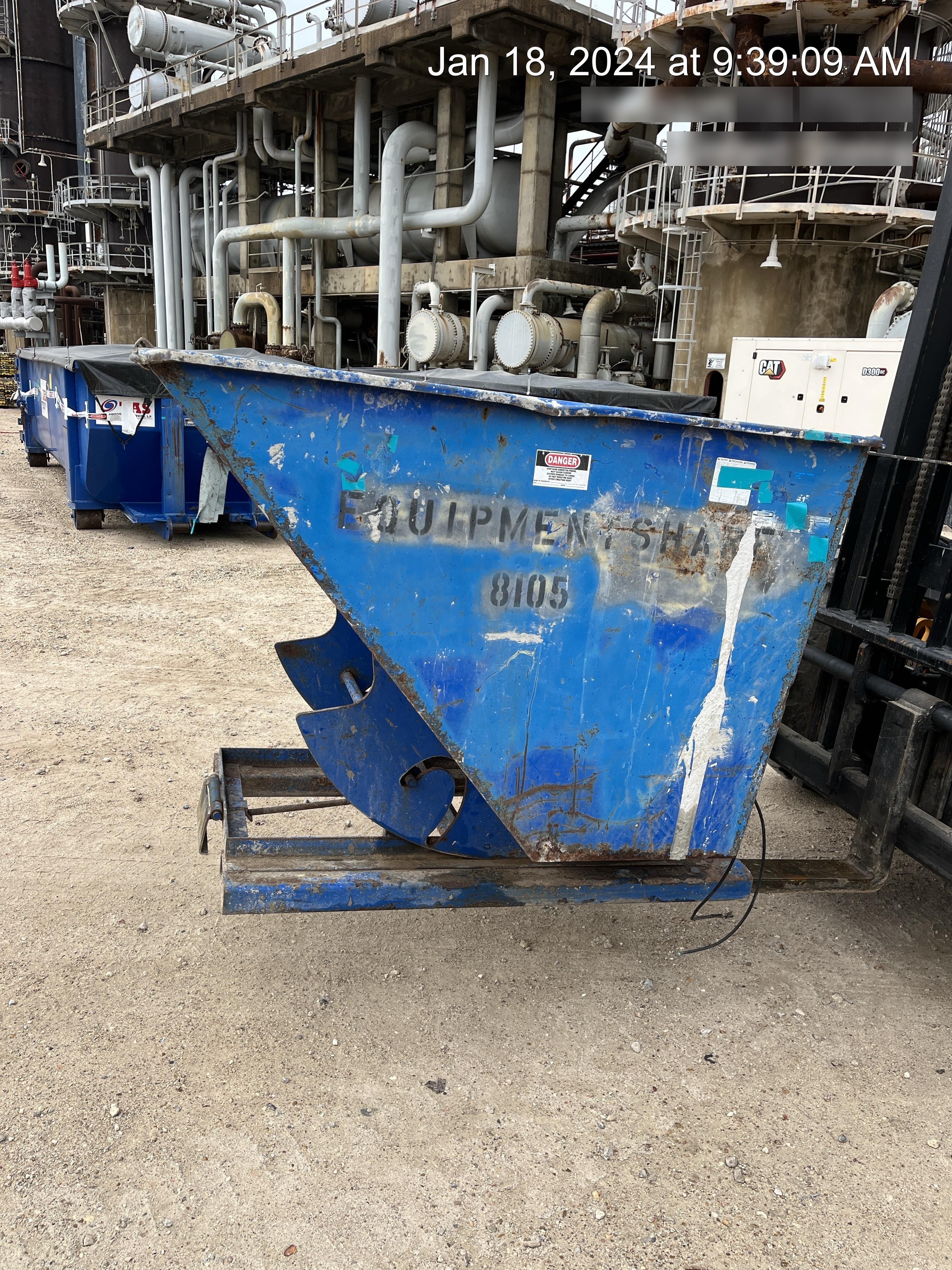 2019 UPRIGHT Forklift Hopper