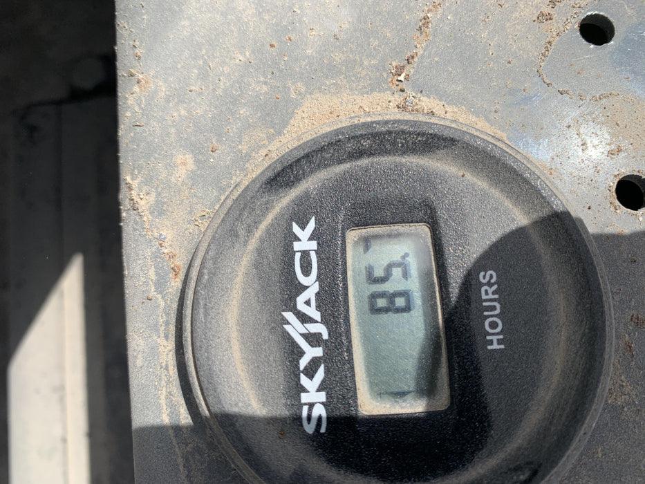 2018 Skyjack SJIII-4632 Skyjack SJIII4632 Scissor Lift w/Trojan Batteries