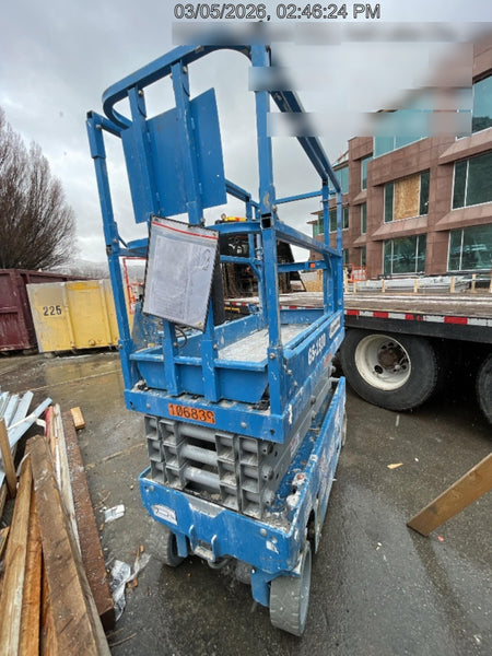 2020 Genie GS-1930 Solid Non Marking Tires, Beacon, Folding rails with half height swing gate, 800W Inverter
