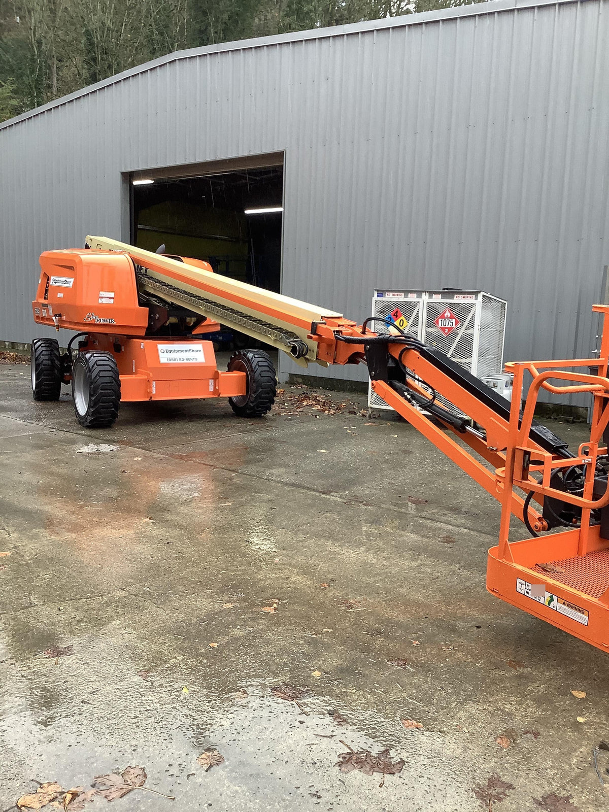 2021 JLG 660SJ