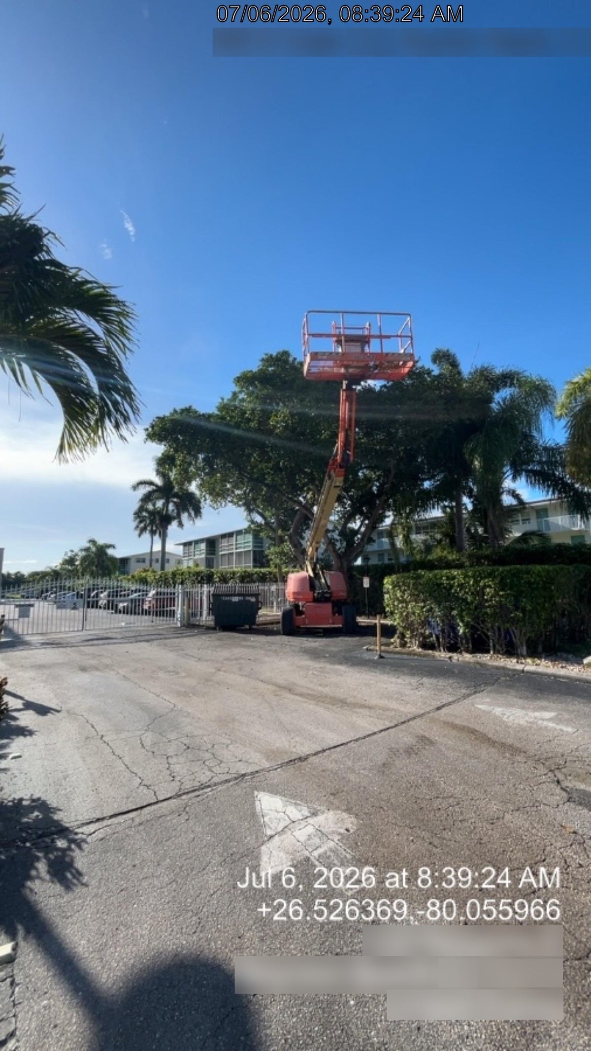 2022 JLG 660SJ