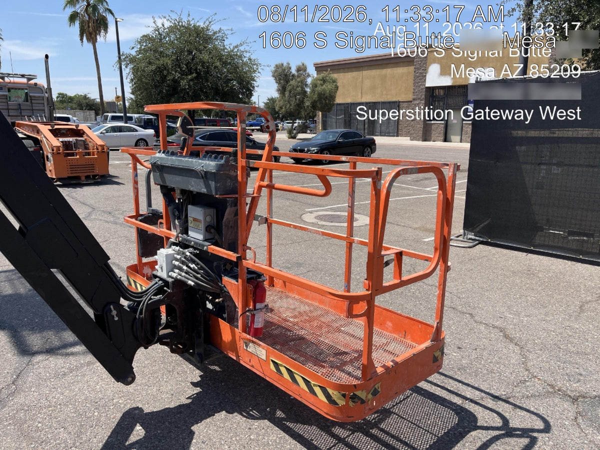 2023 JLG 800AJ