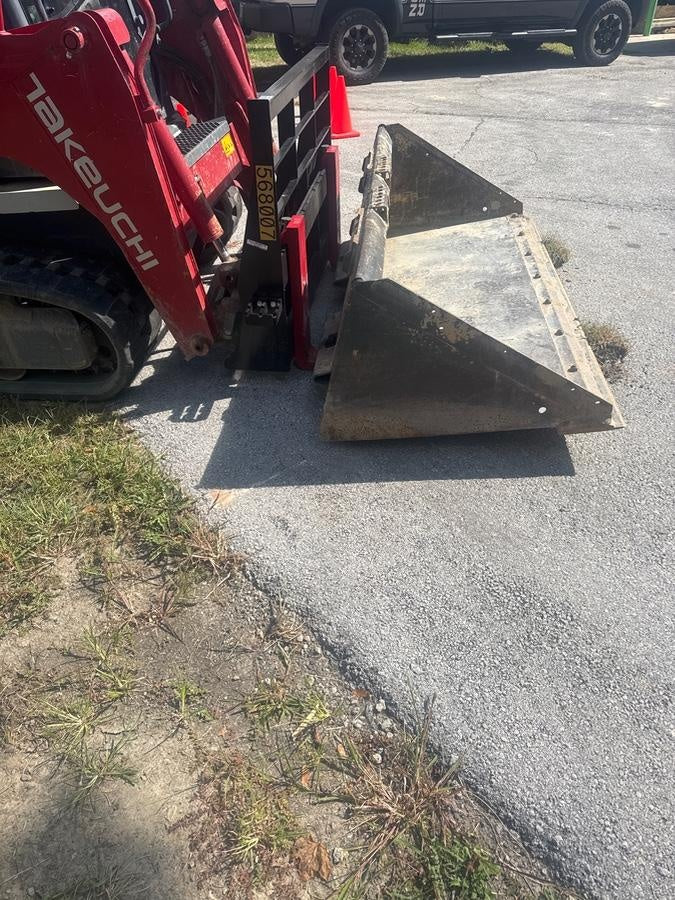 2025 ARROW MATERIAL HANDLING F5100CB