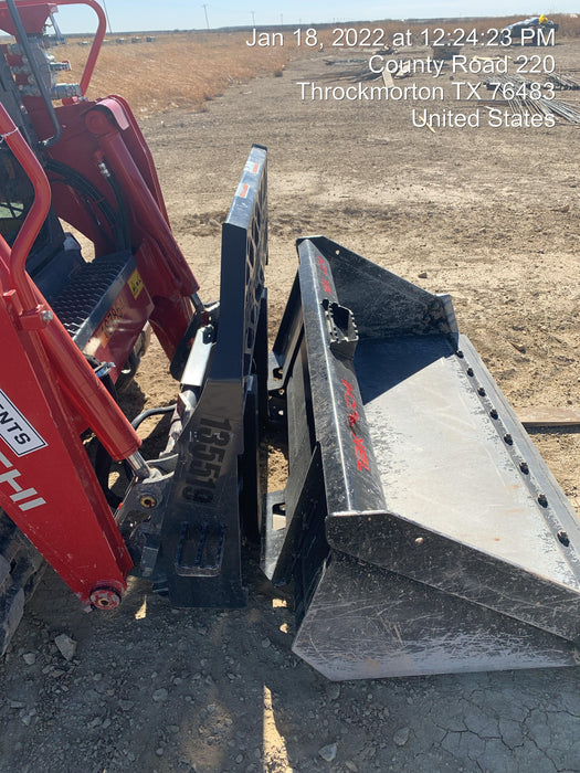 2021 PALADIN 48" Pallet Forks - Paladin