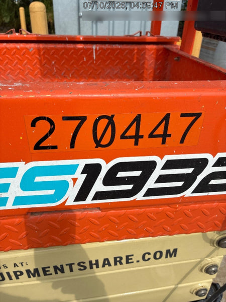 2022 JLG ES1932
