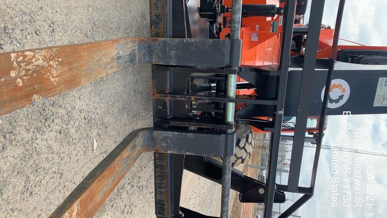 2020 Skytrak 10054 74 Hp, Cab/Heat/Air, FF Tires, Work Lights, Beacon, Aux Hydraulics, Back up Alarm, Lifting Eye, ES Decals