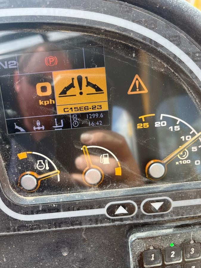 2025 JCB 510-56