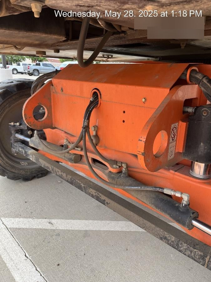 2018 JLG 660SJ