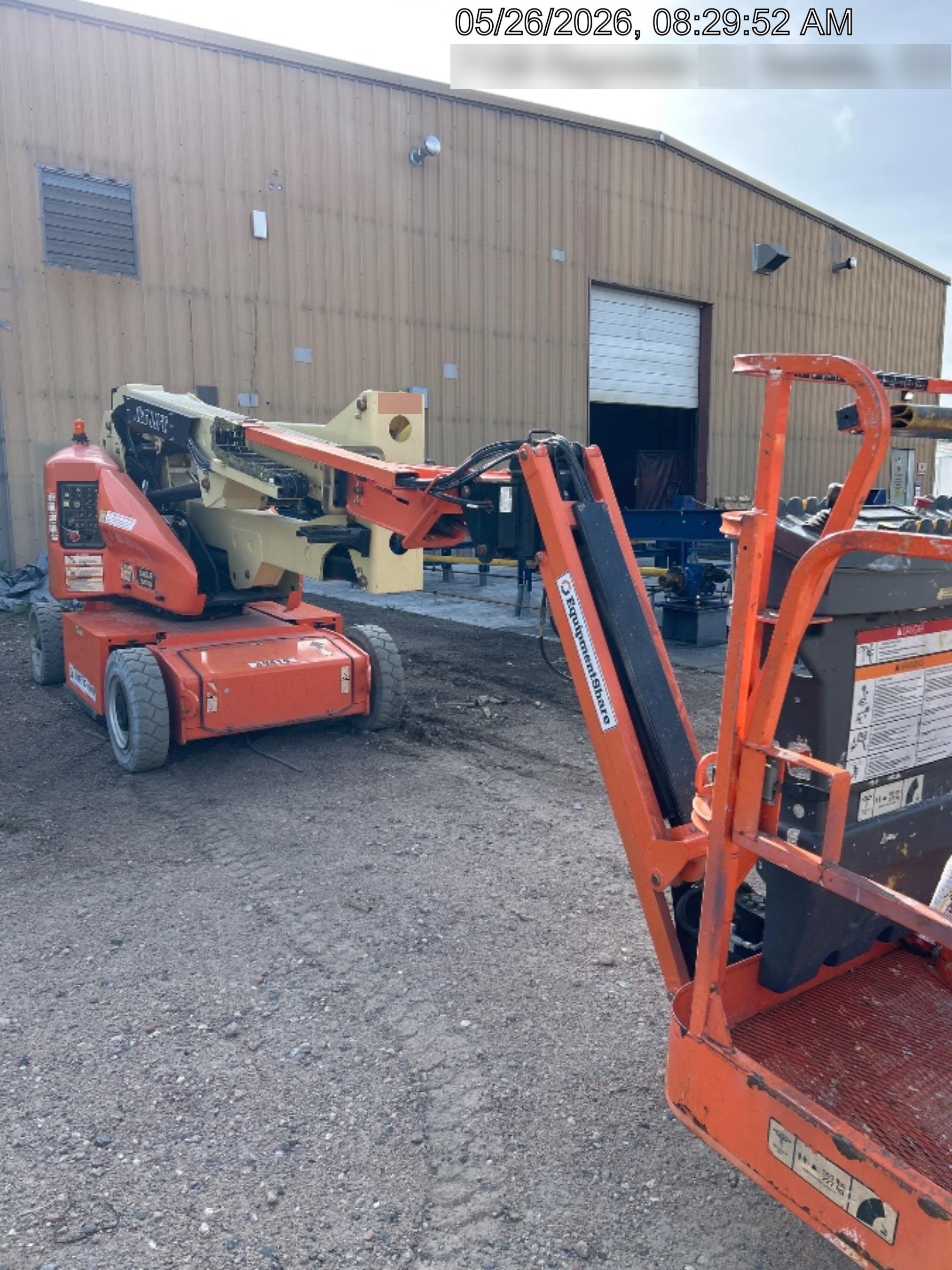 2019 JLG E400AJPN