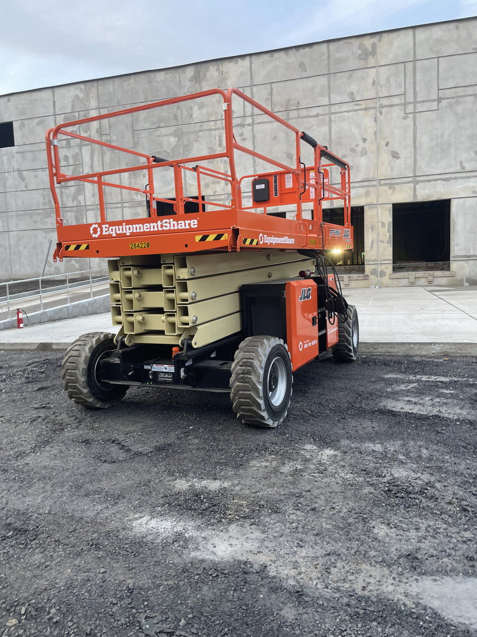 2022 JLG RT4394