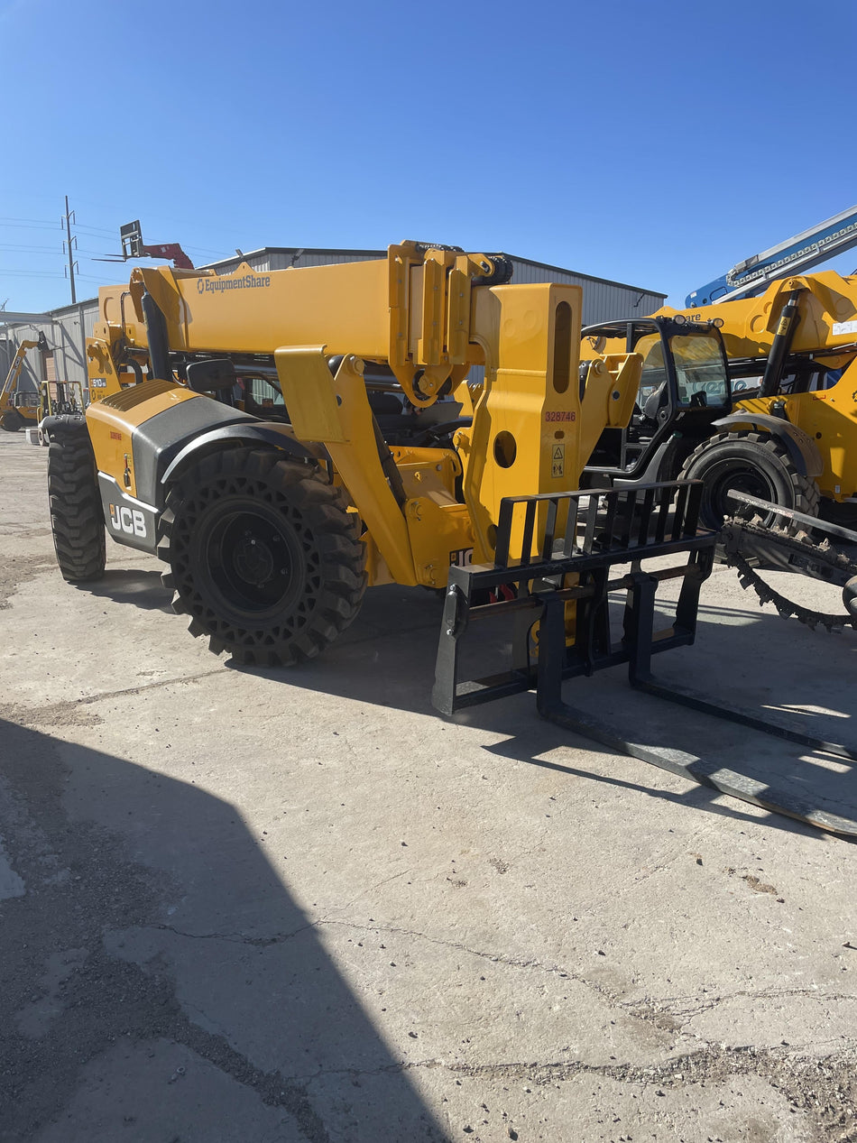 2023 JCB 510-56