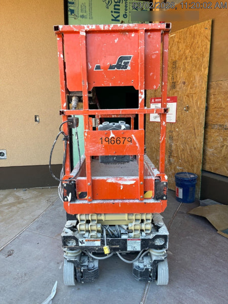 2021 JLG ES1330L