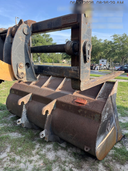 2022 PEMBERTON 72" Utility Forks