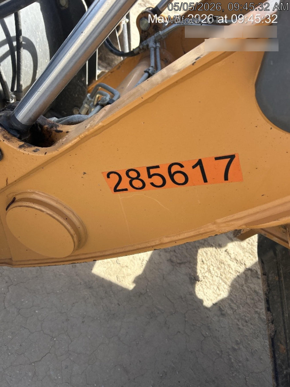 2023 CASE 570N EP
