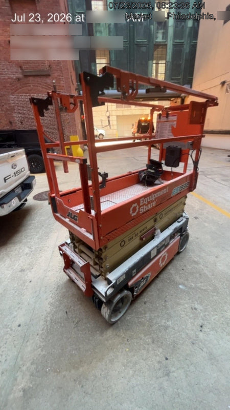 2022 JLG ES1932