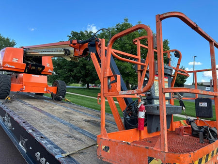 2022 JLG 660SJ