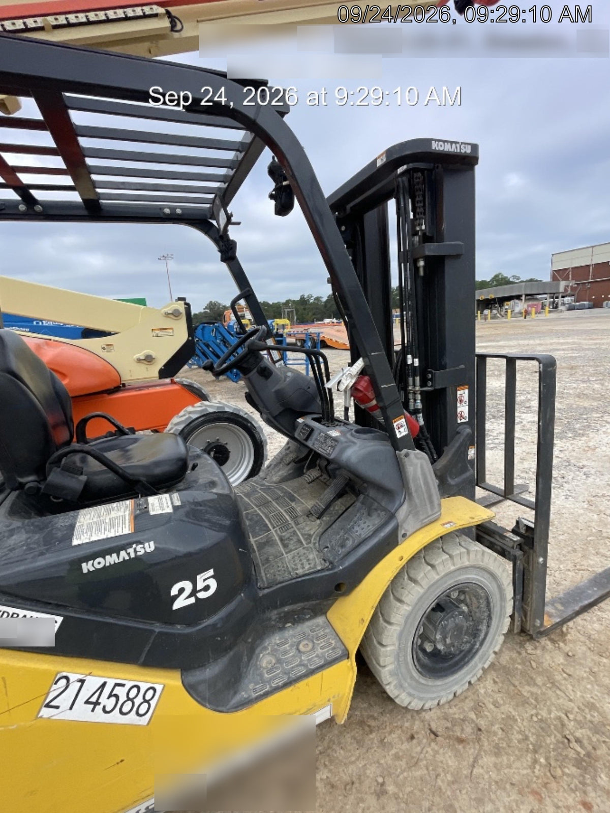 2022 KOMATSU FG25T-16