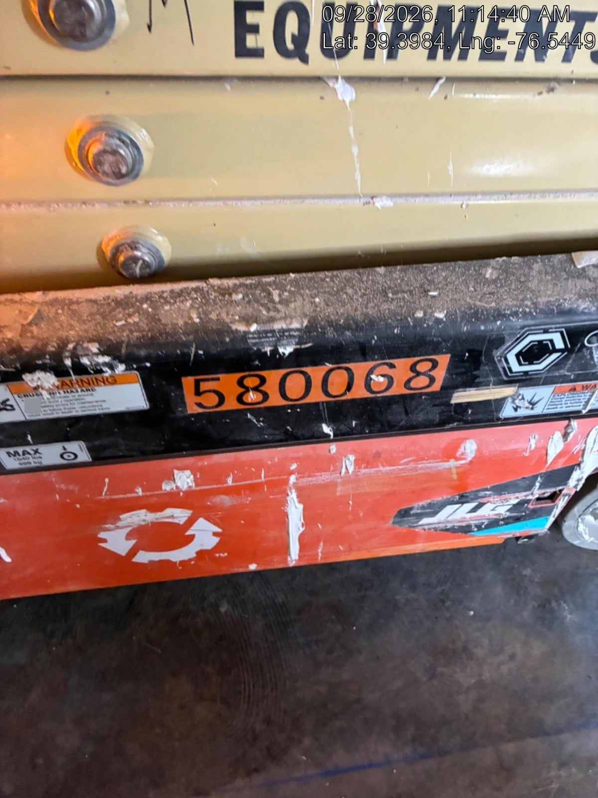 2025 JLG ES1932