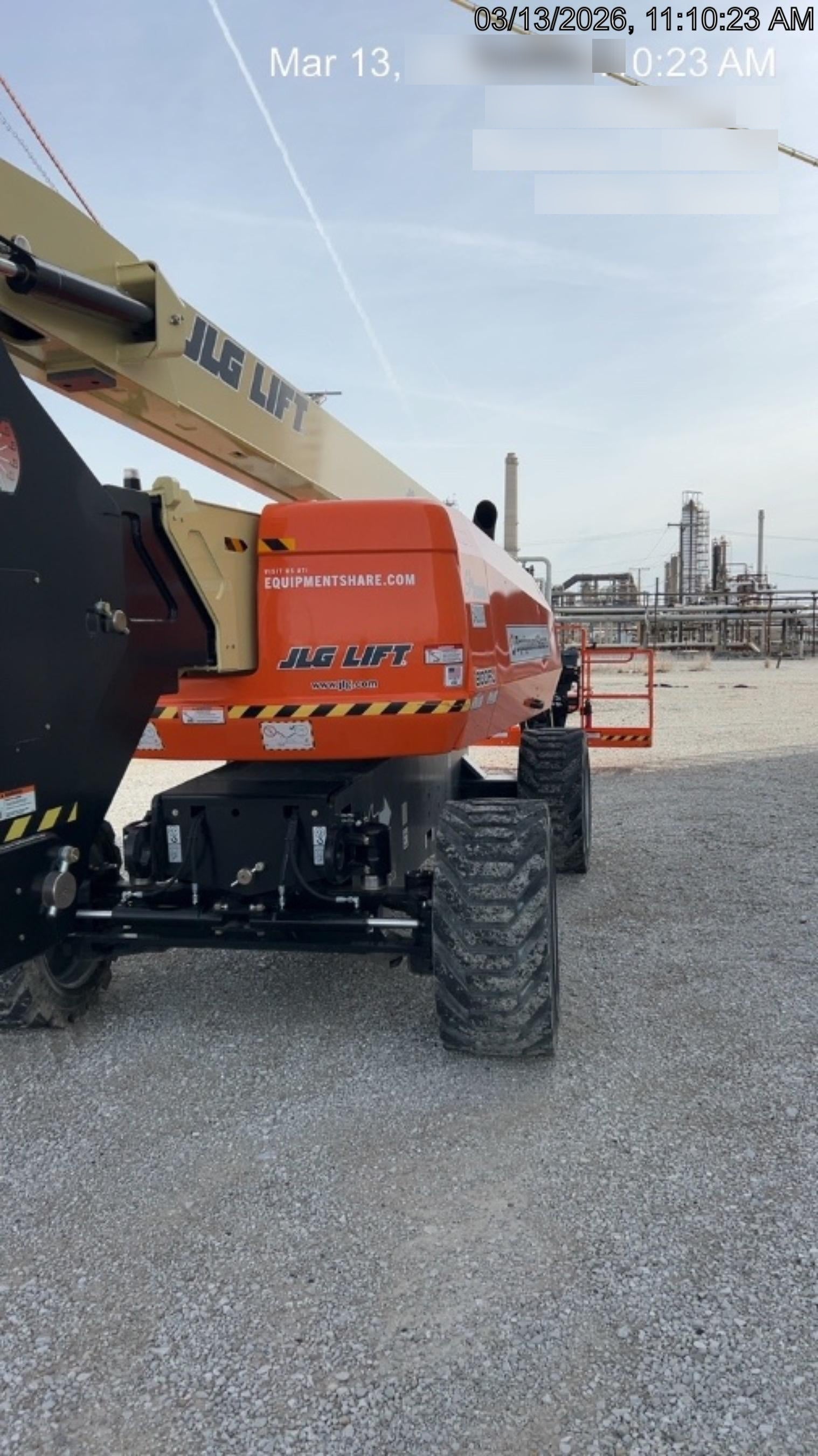2025 JLG 800AJ