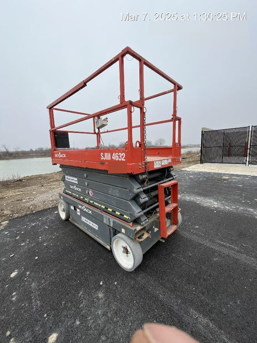 2016 Skyjack SJIII-4632 Standard Rental Specs