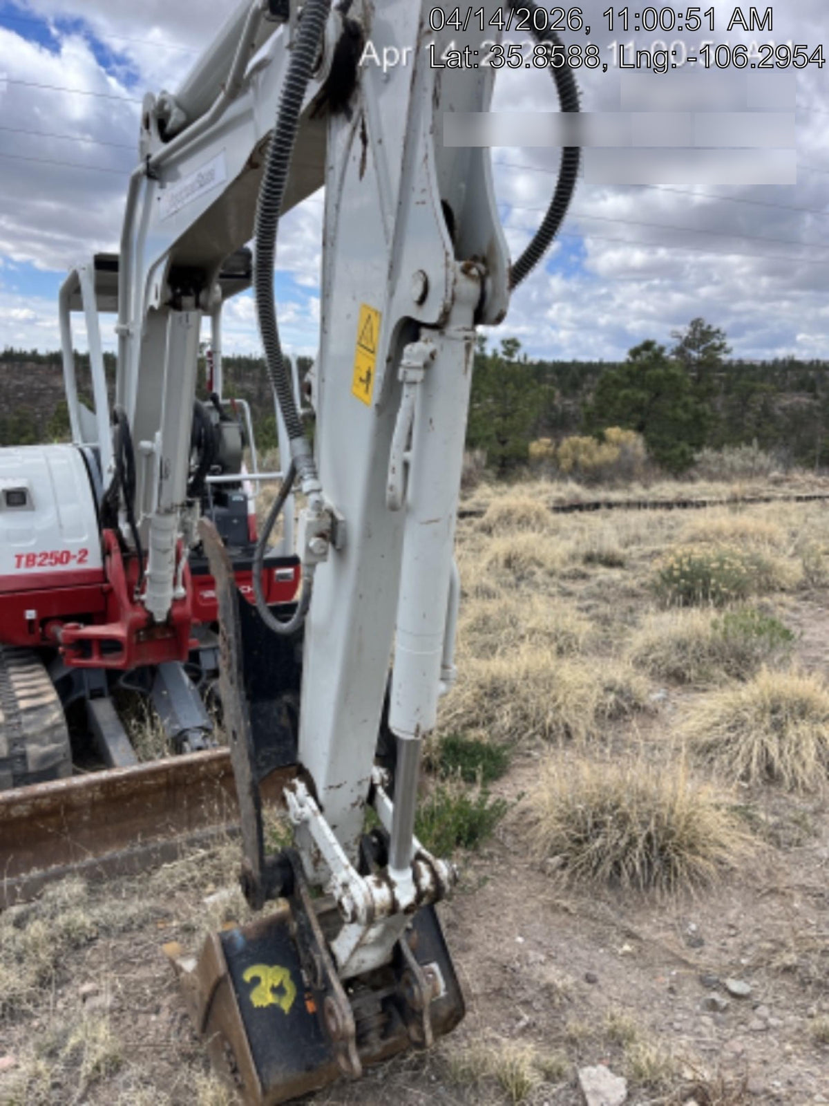 2023 TAKEUCHI TB250-2R