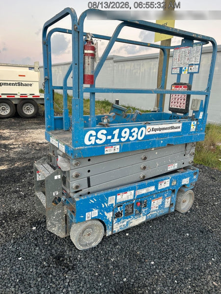 2019 Genie GS-1930 Fixed rails with chain Entry