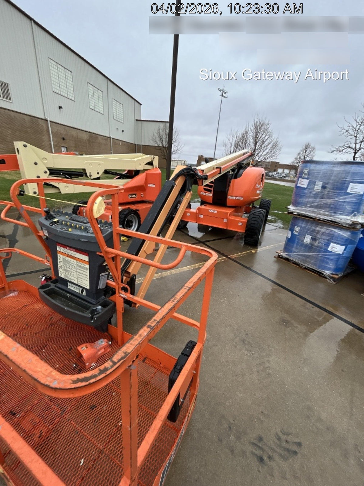 2023 JLG 600AJ