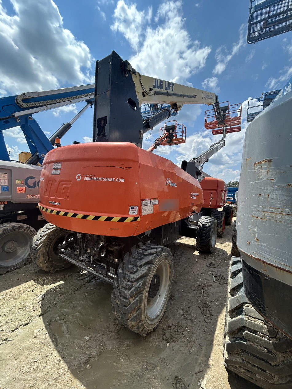 2023 JLG 860SJ