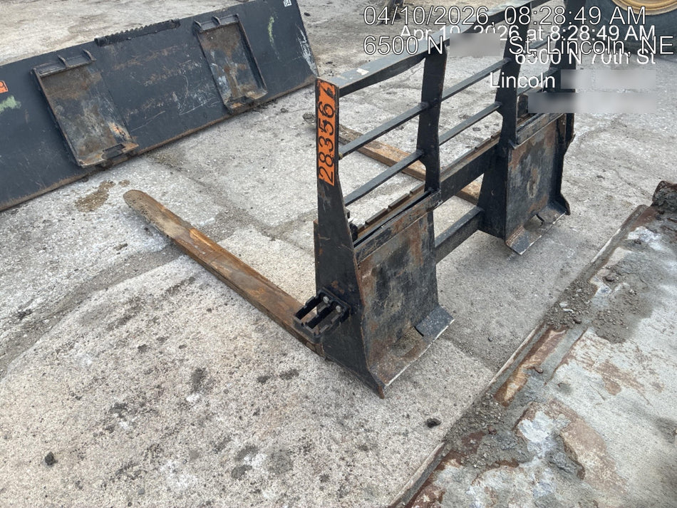 2022 ARROW MATERIAL HANDLING 48" Pallet Forks - Arrow