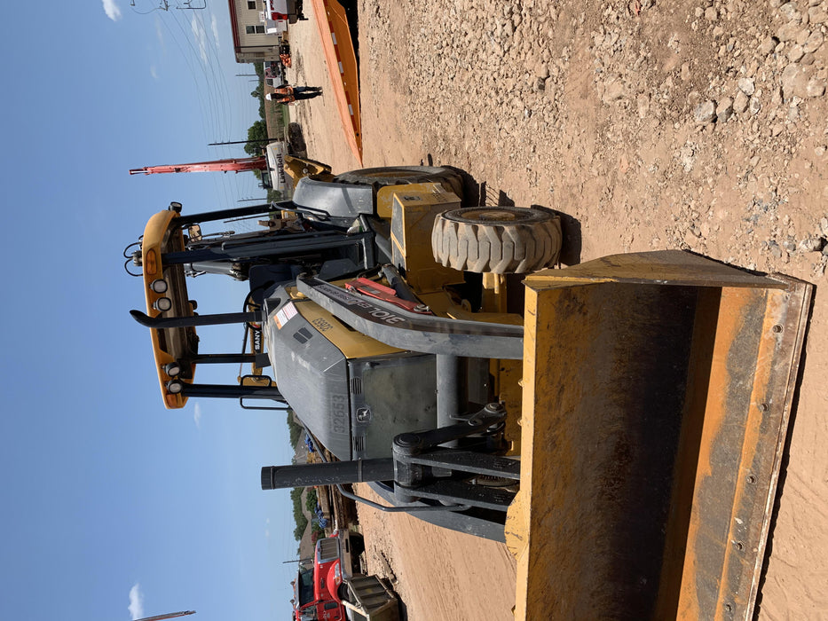 2019 John Deere 310LEP - Extendable Stick 4WD, Canopy, Extendable dipper, ISO Controls, Rear Auxiliary Hydraulics, Manual QC, Buckets: 12”, 18”, and 24”, 5 Year/5,000 Hr Extended Powertrain and Hydraulics Warranty