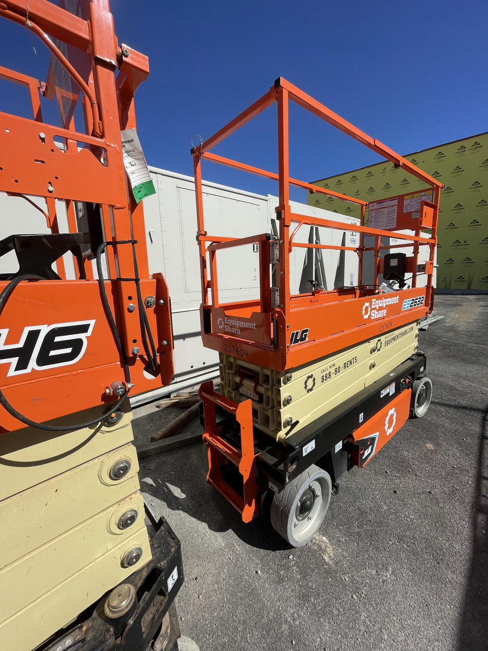 2022 JLG ES2632