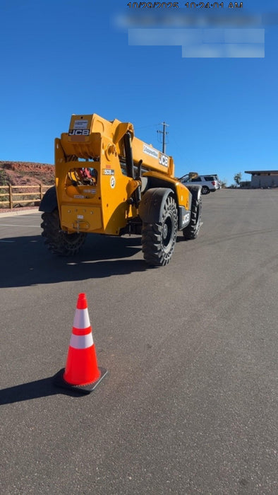 2020 JCB 509-42 Canopy, Solid Tires, Work Lights, Beacon, Aux Hydraulics, Back up Alarm, Lifting Eye, ES Decals