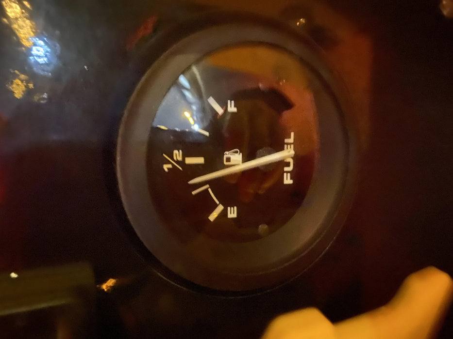 2021 Vac-Tron LP573XDT 500 Gallon Debris Tank w/ Hydraulic Tilt, two (2) 100 Gallon Water Tanks, Low Profile Torsion Axles (12,000 GVWR)