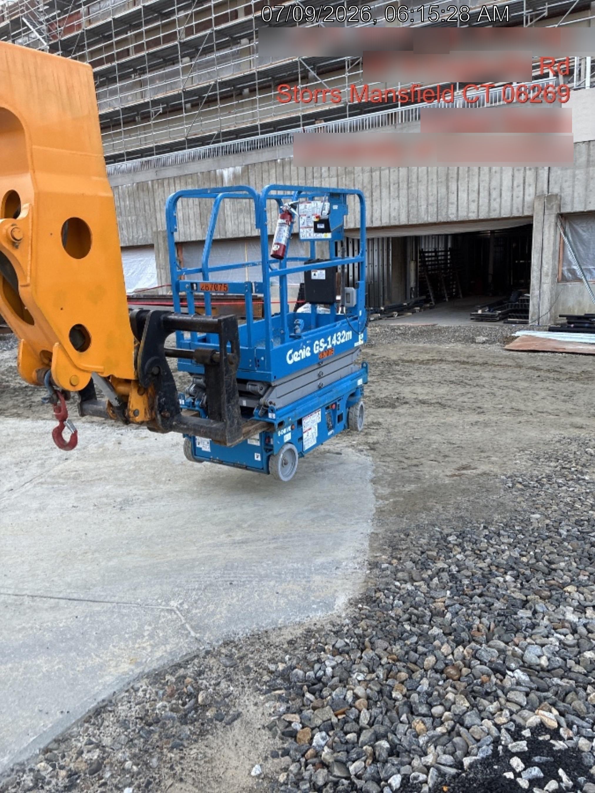 2022 JLG ES1330L