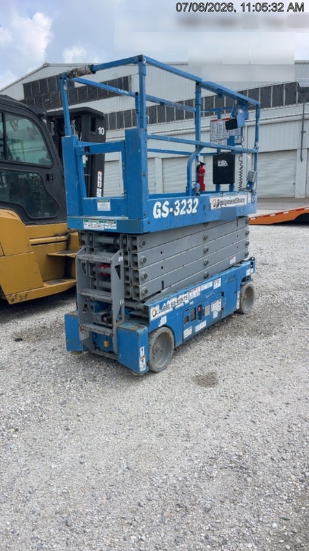 2018 GENIE GS-3232
