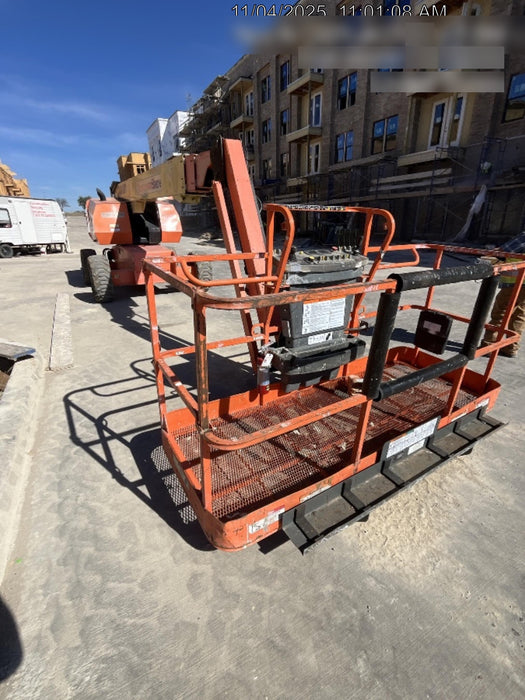 2013 JLG 660SJ