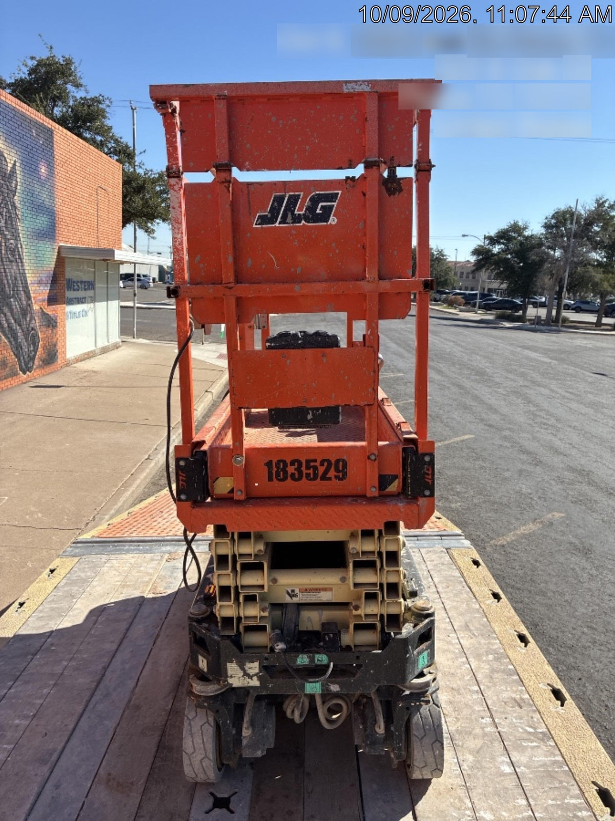 2021 JLG ES1932
