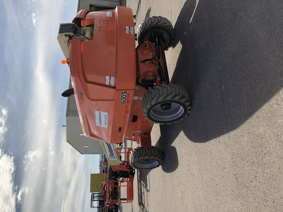 2019 JLG 600S 4WD