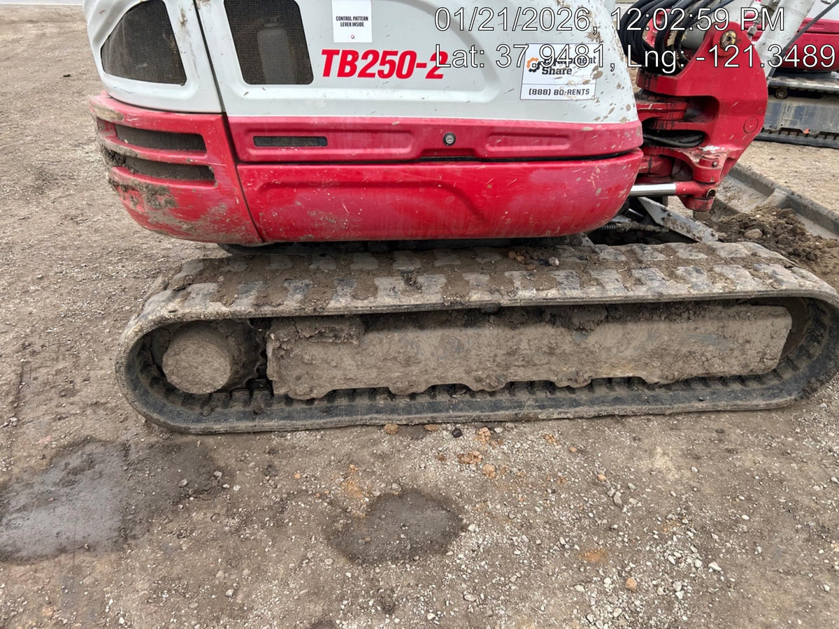 2021 TAKEUCHI TB250-2