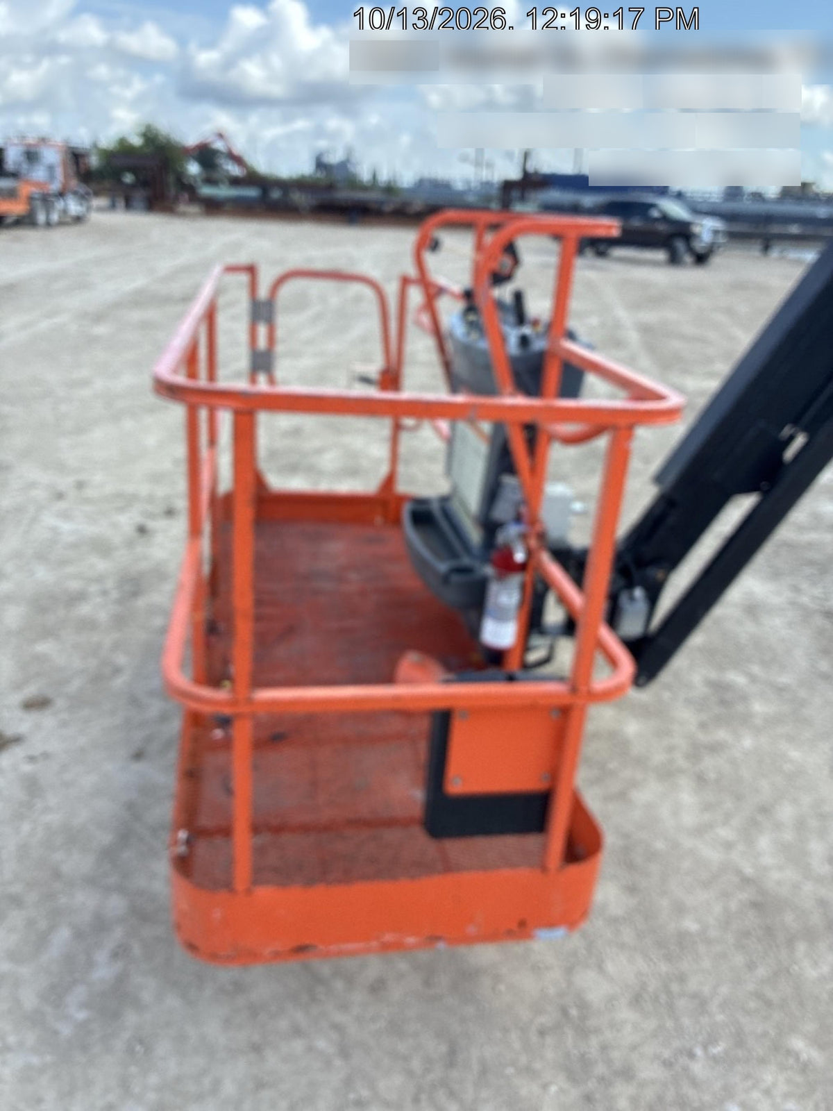2023 JLG 860SJ