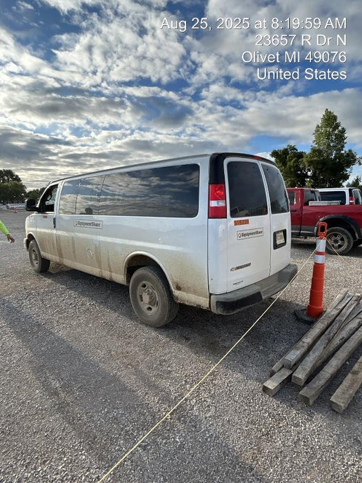 2025 CHEVROLET Express Van - Rental