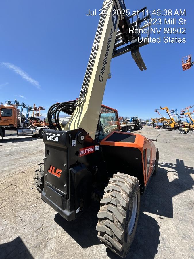 2025 JLG 519