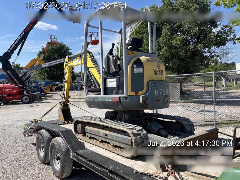 2017 Wacker Neuson EZ28 Wacker Neuson E0506-EZ28-MX - Track/LGD/CAN/VDS/12, 18, 24" Buckets