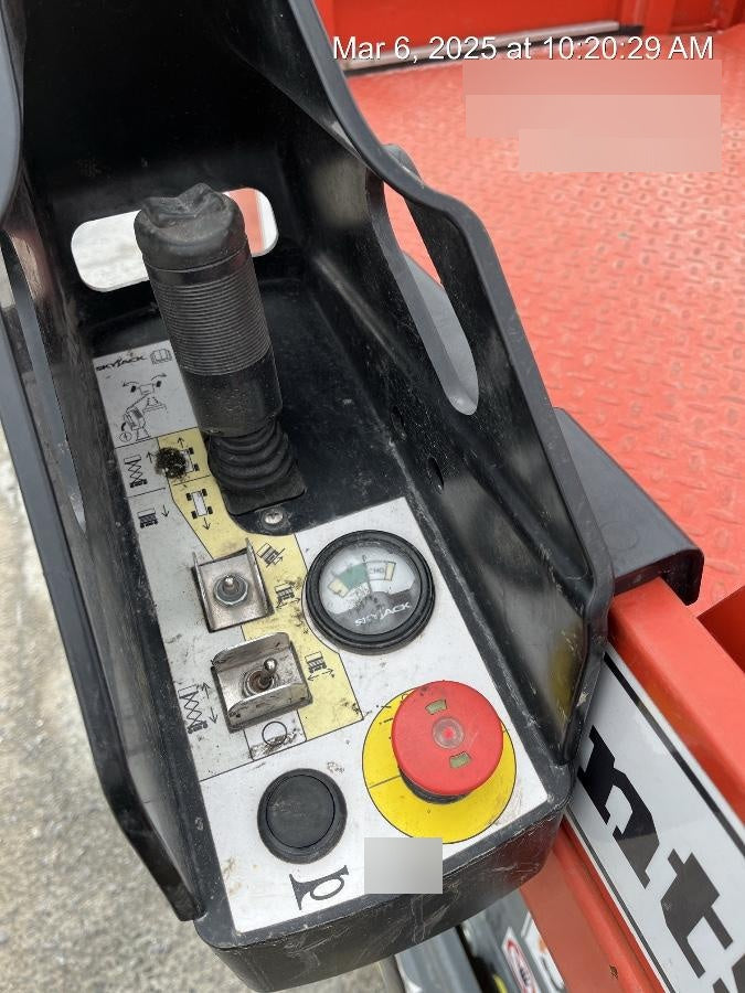 2022 SKYJACK SJ4740