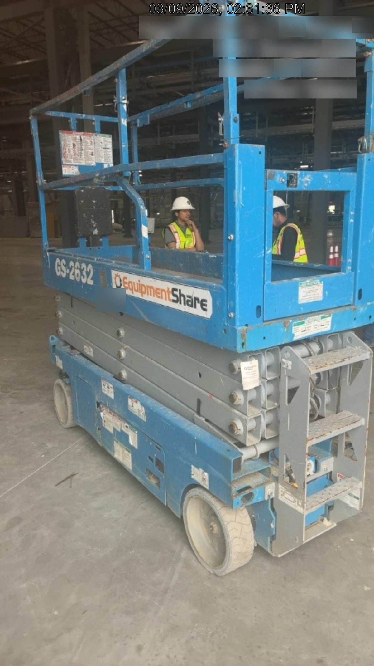 2019 Genie GS-2632 Folding rails with half height swing gate